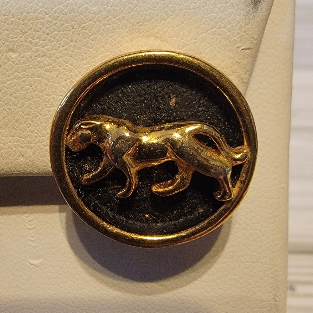 G4 Vintage Panther Gold-tone Clip-on Earrings - Picture 3 of 3